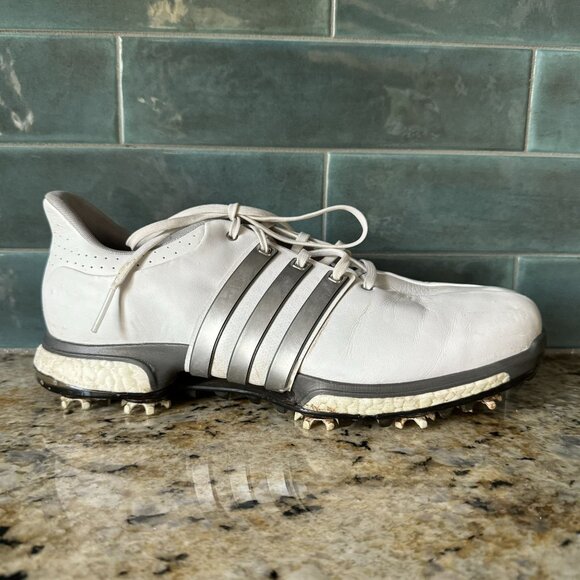 Adidas Men's 10.5 White Golf Shoes With Boost Technology Spiked Soles & Lace-Up - Picture 4 of 10